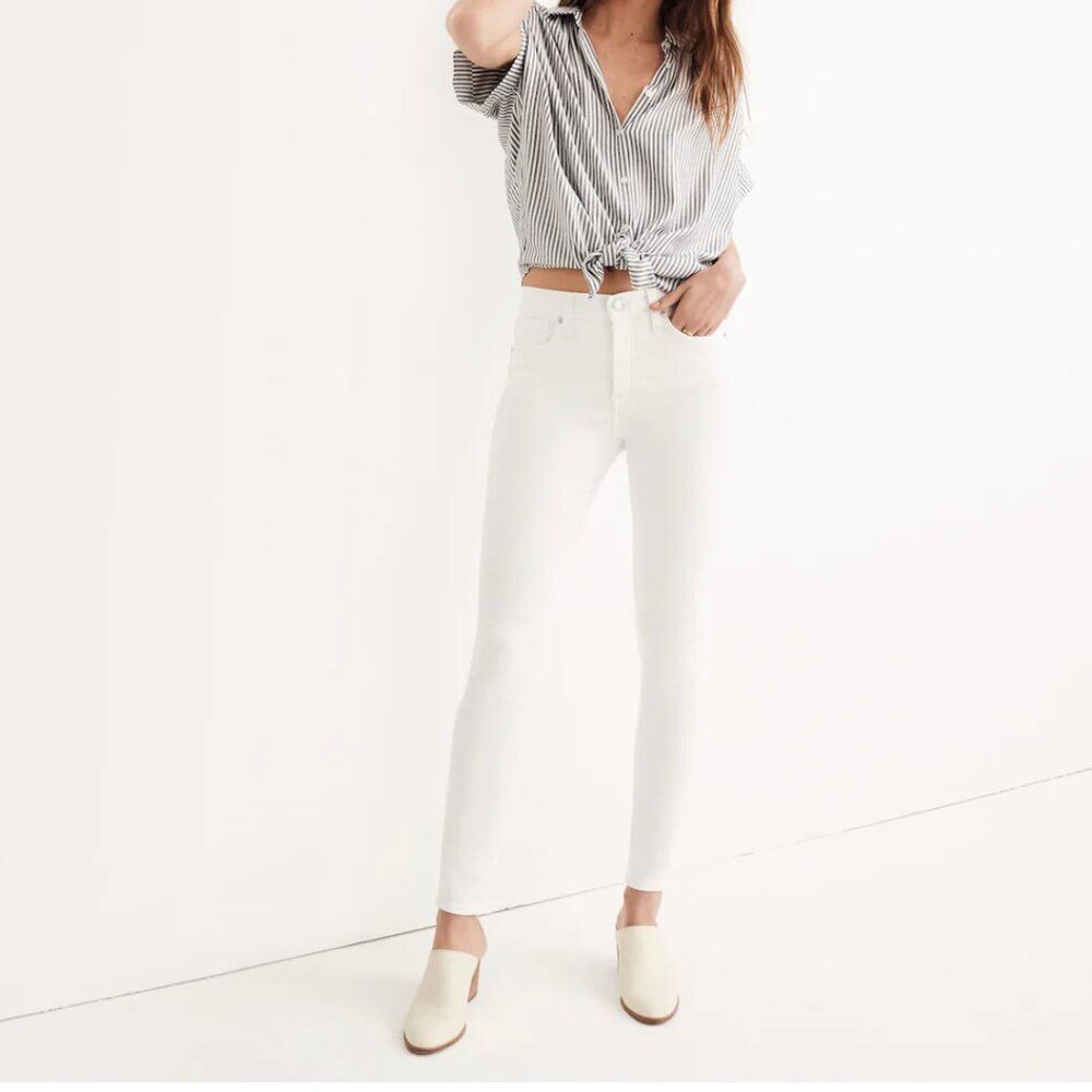 Madewell  Short 9" Mid-Rise Skinny Jeans‎ in Pure White, Size 28s